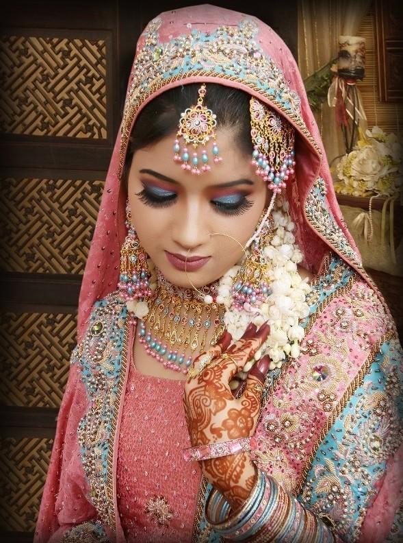 INDIAN BRIDAL DRESSES DESIGNS